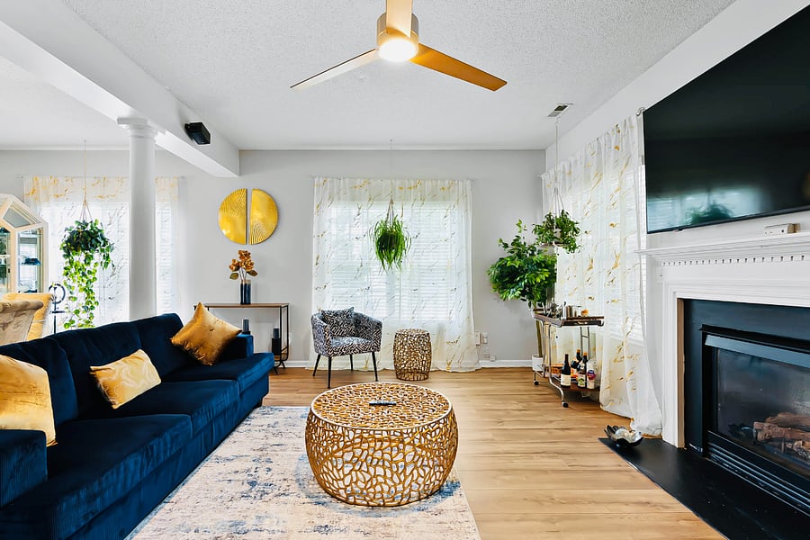 Enjoy the cozy deep seated couch and additional seating for friends and family. Watch the 75 inch smart TV and 1 GIG high speed internet ready for all your entertainment needs.