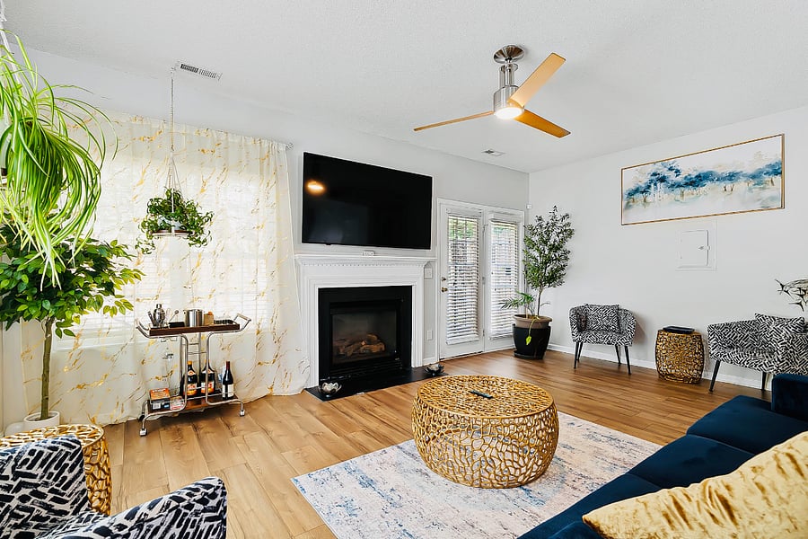 Enjoy multiple seating areas for intimate conversations or have fun with the entire group.