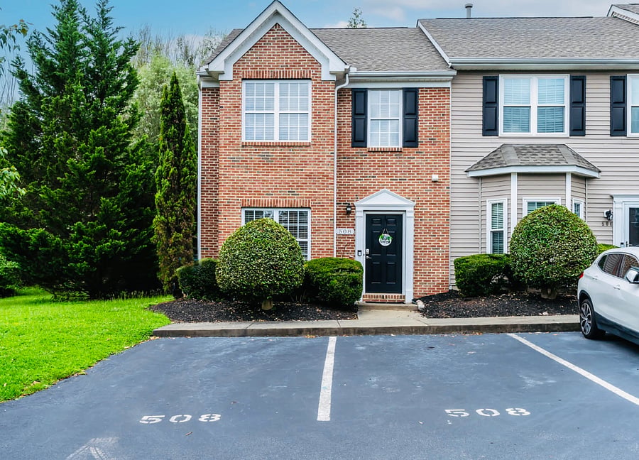 Location Highlights:  Just 10 minutes to all downtown Raleigh has to offer!  Close to major hospitals (WakeMed, Duke Raleigh, UNC Rex)  1 to 2 minute Easy access to I-440/I-40  Minutes to grocery stores, parks, local eats, & fun attractions.