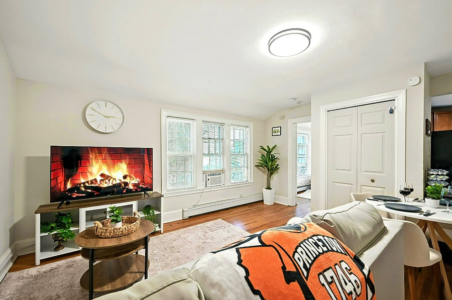 Furnished Finder property 884117_1 photo 1