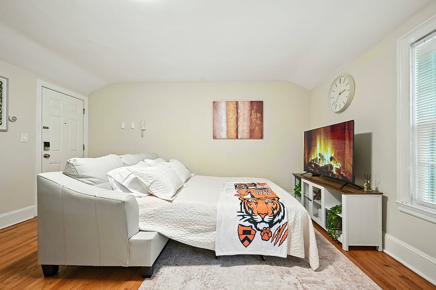 Furnished Finder property 884117_1 photo 8