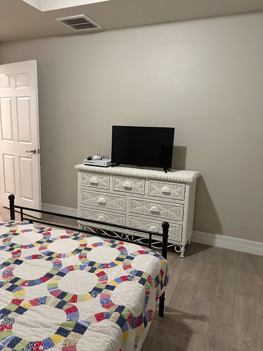 Furnished Finder property 884121_1 photo 3