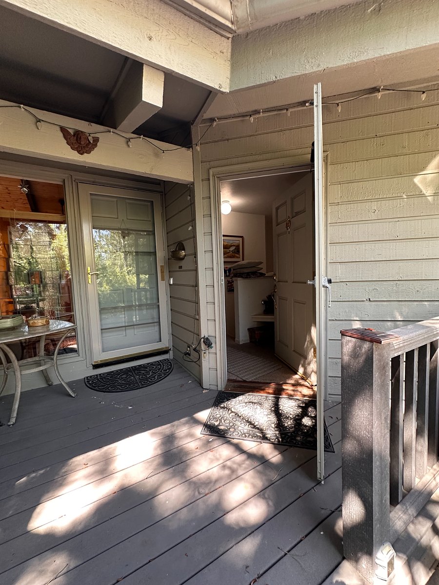 separate and private entrance to basement apartment
