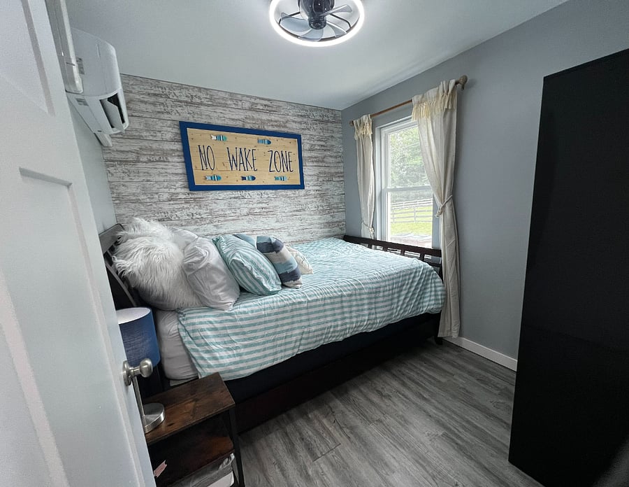 Bedroom 2 with Queen size bed