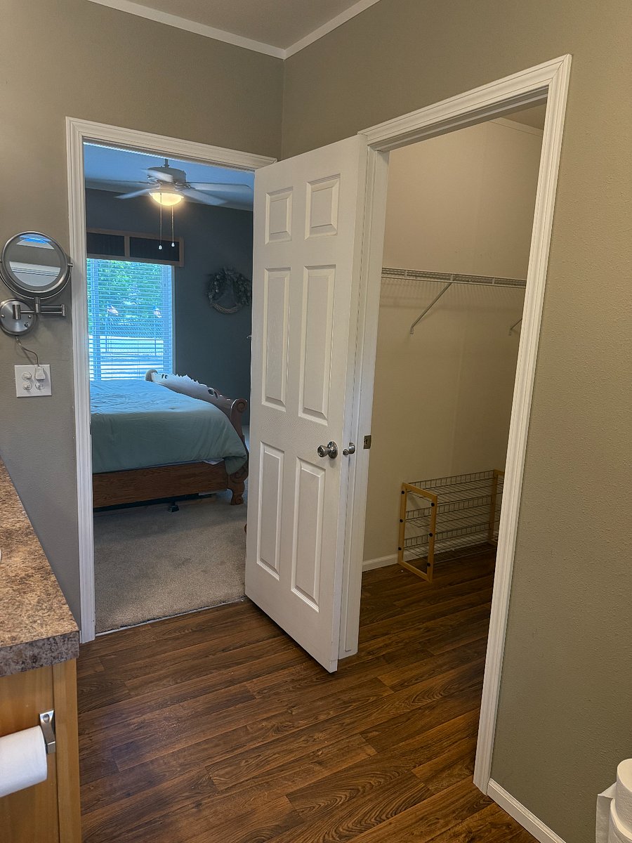 Furnished Finder property 884152_1 photo 12