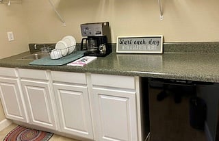 Furnished Finder property 884241_1 photo 8