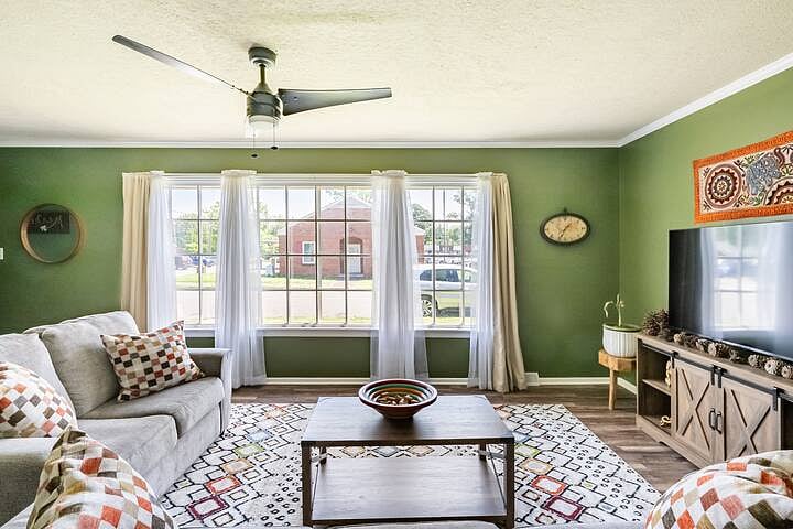 Furnished Finder property 884251_1 photo 3