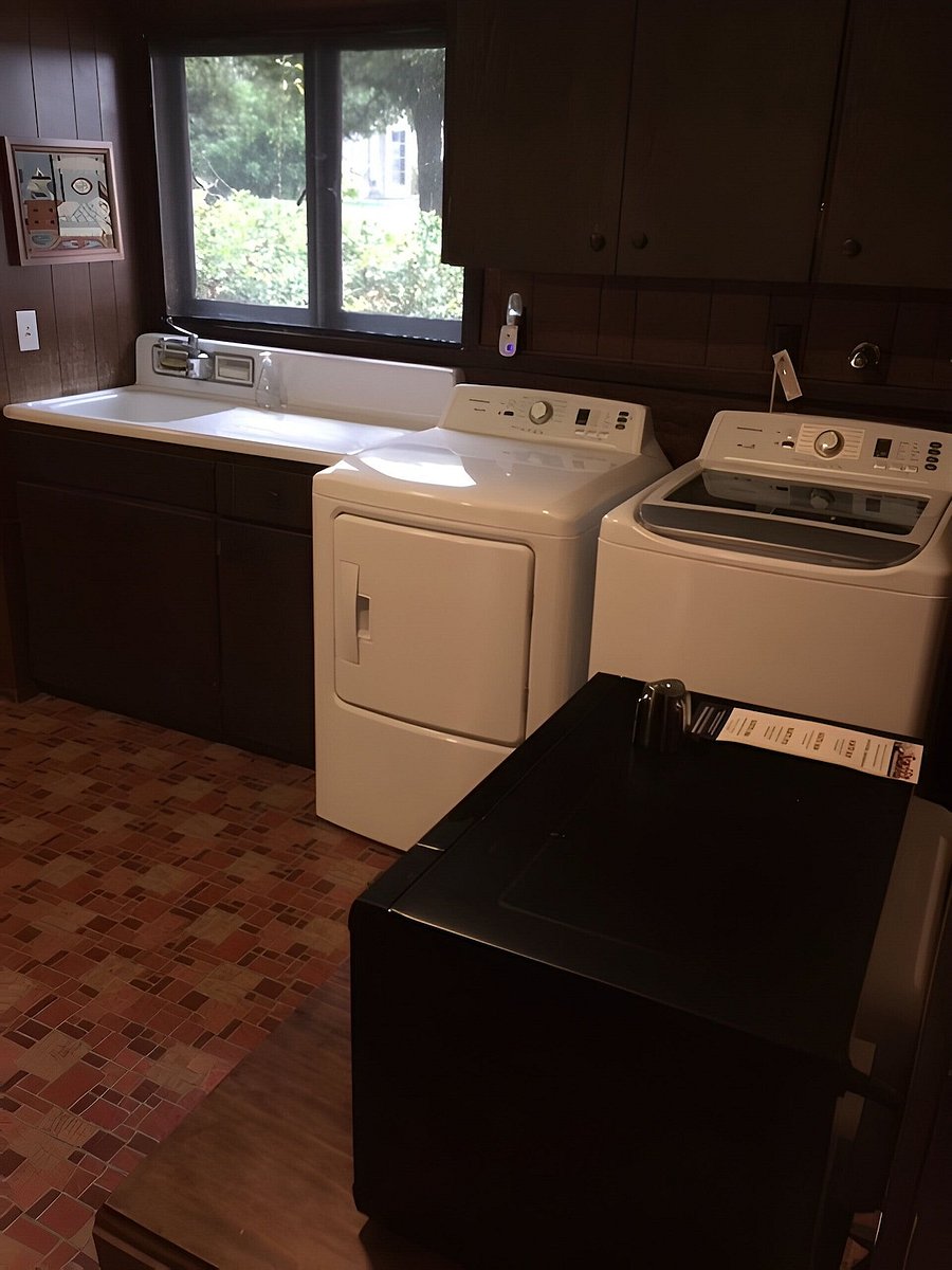 Furnished Finder property 884263_1 photo 17