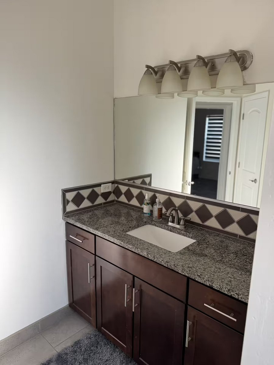 Furnished Finder property 884280_1 photo 21