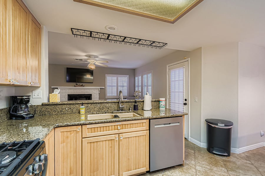 Furnished Finder property 884377_1 photo 24