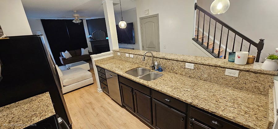 Furnished Finder property 884453_1 photo 7