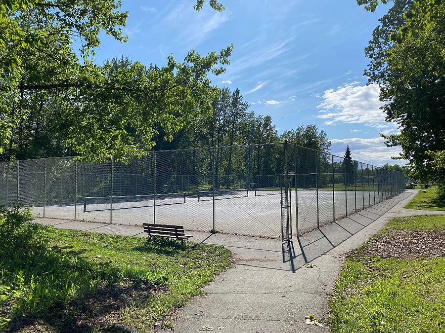 Pop Carr Park, Tennis Court