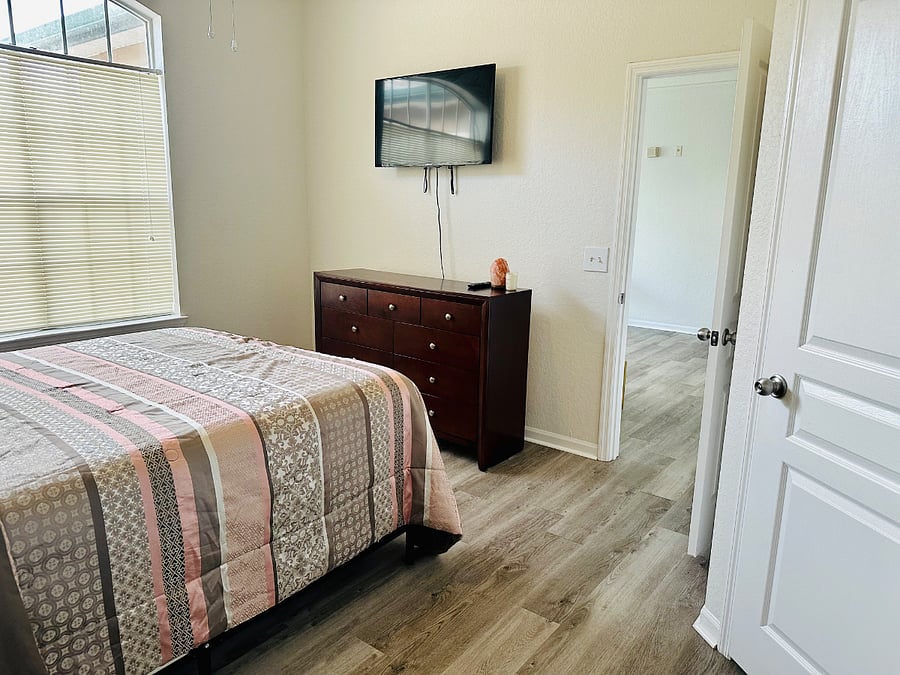 Furnished Finder property 884540_1 photo 7
