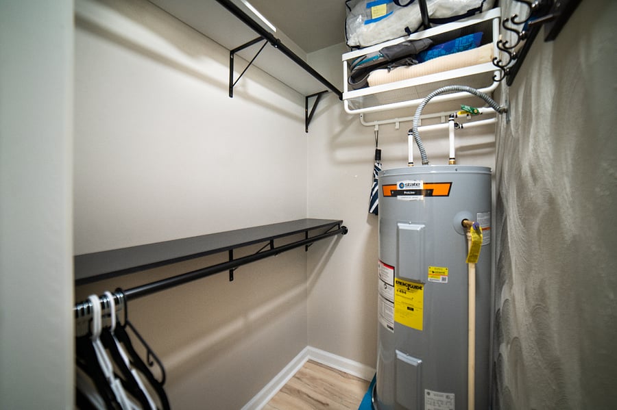 Master Walk-in closet Extra blankets, etc.