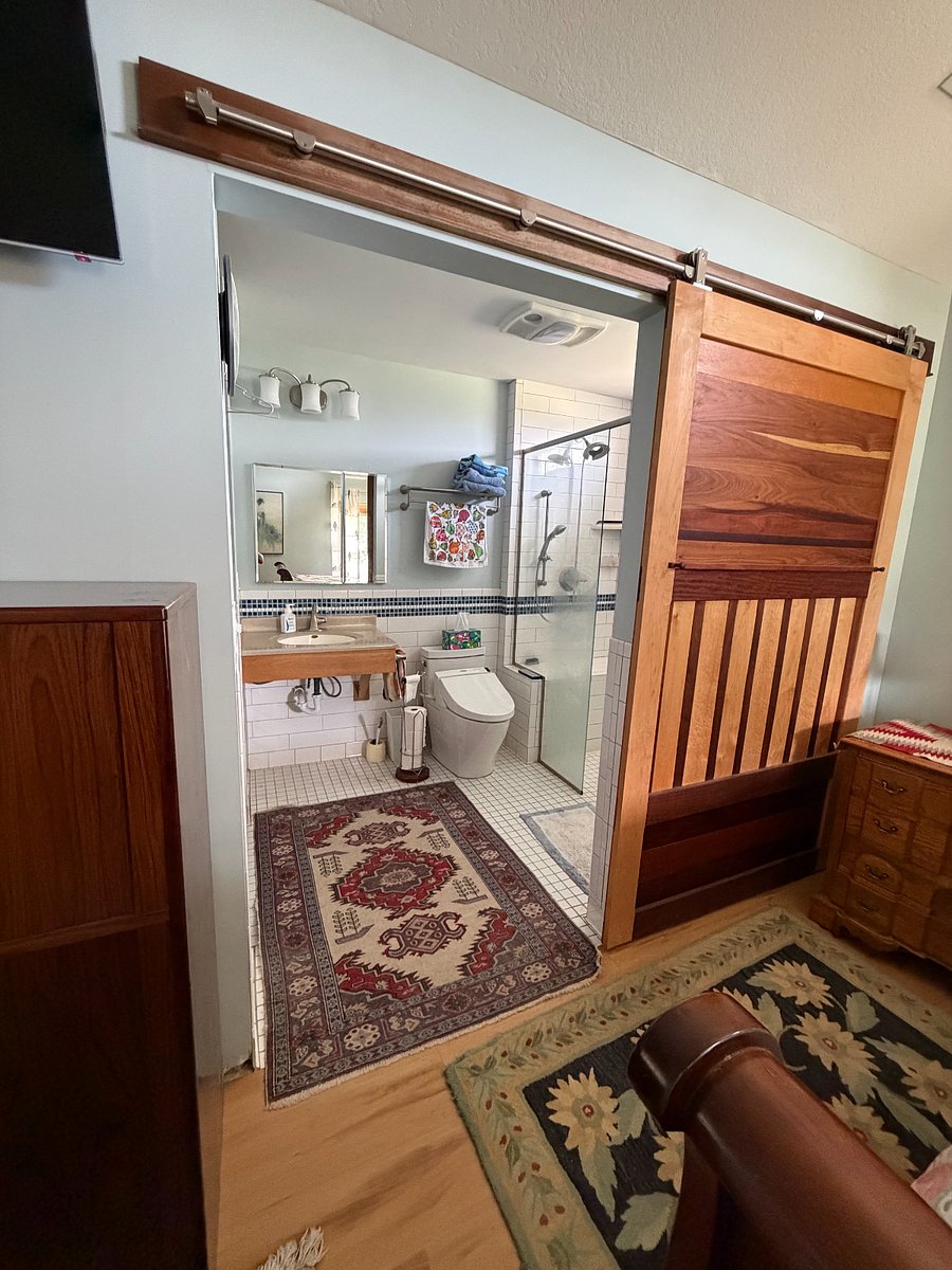 Primary Bedroom On suite