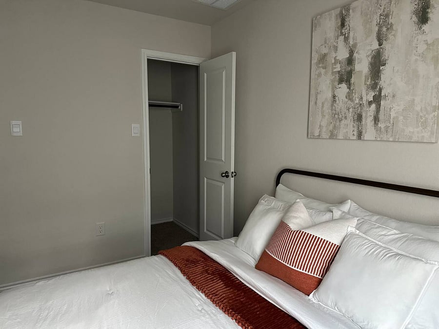 Furnished Finder property 884590_1 photo 27
