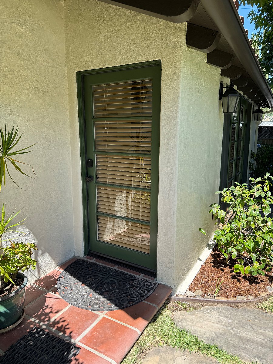 Furnished Finder property 884607_1 photo 3