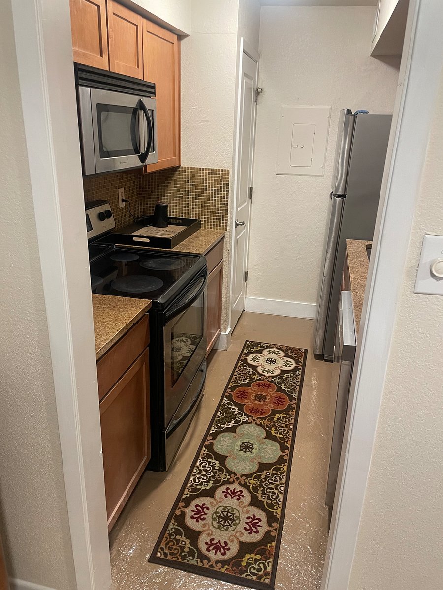 Furnished Finder property 884610_1 photo 18