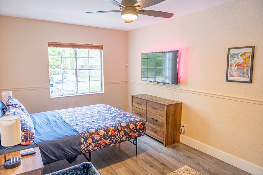 Furnished Finder property 884637_1 photo 38