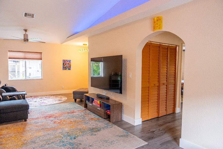 Furnished Finder property 884637_1 photo 13