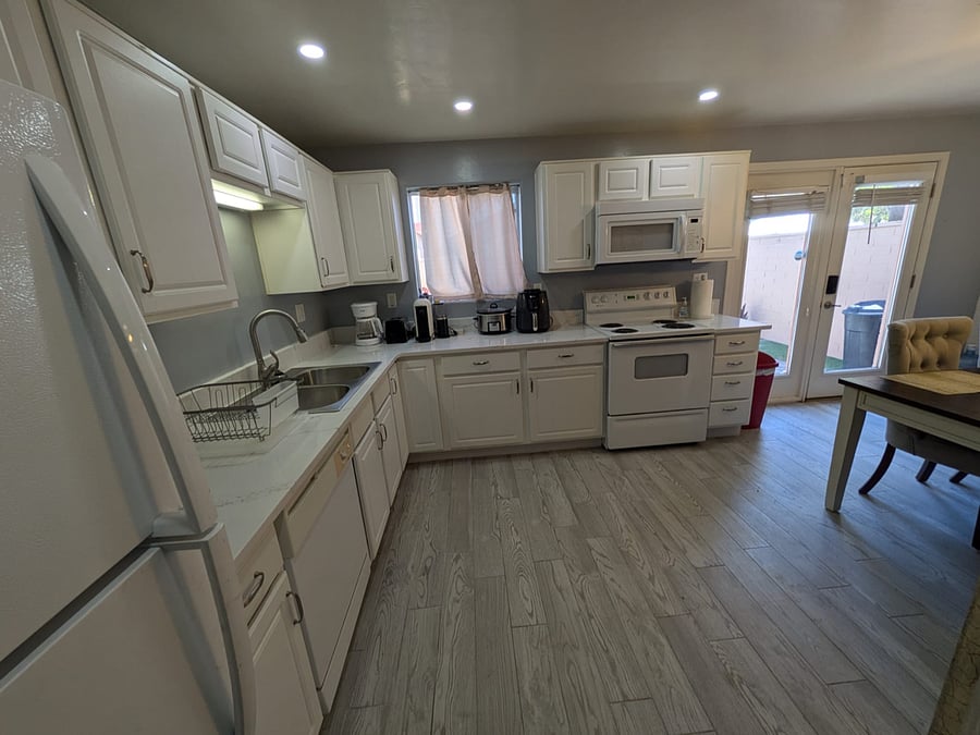 Furnished Finder property 884652_1 photo 13