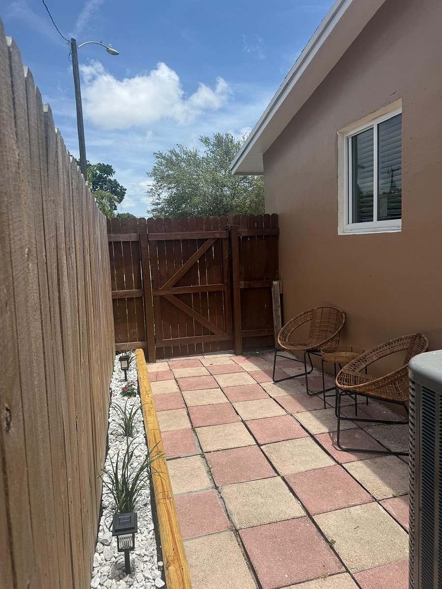 Furnished Finder property 884653_1 photo 11