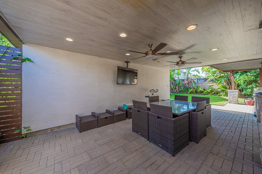 Outdoor Dining Area