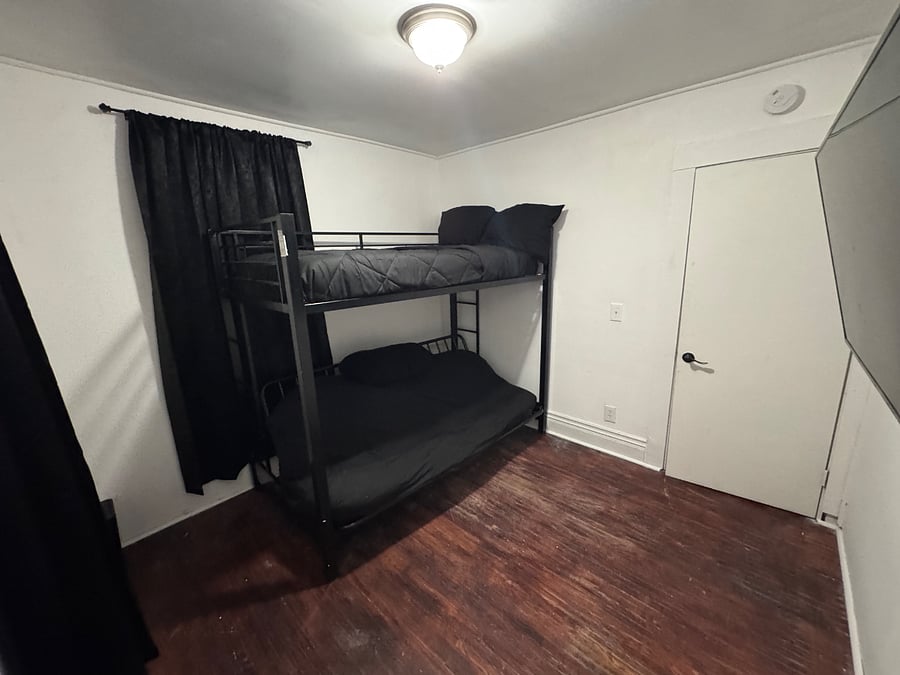 Furnished Finder property 884680_1 photo 8