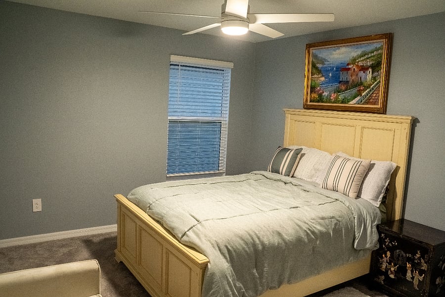 BEDROOM 2