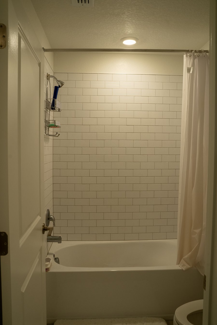 JACK-AND-JILL BATHROOM