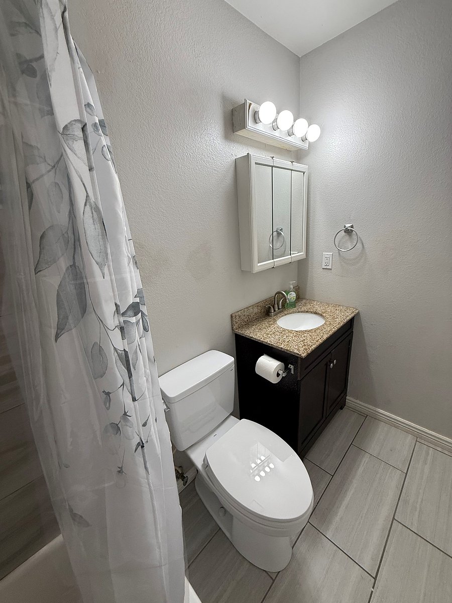 Furnished Finder property 884727_1 photo 10