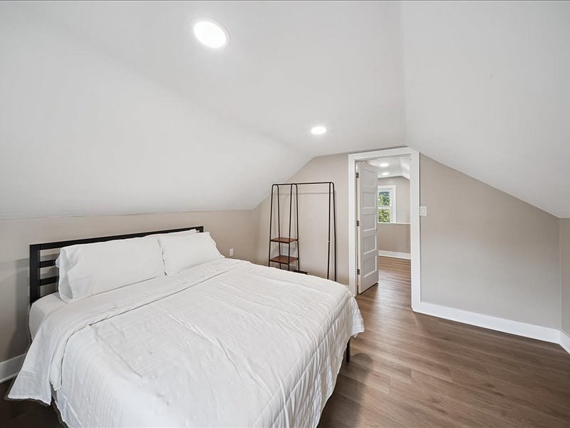 Furnished Finder property 884741_1 photo 7