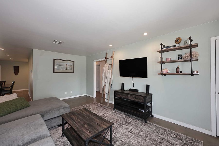 Furnished Finder property 884800_1 photo 7