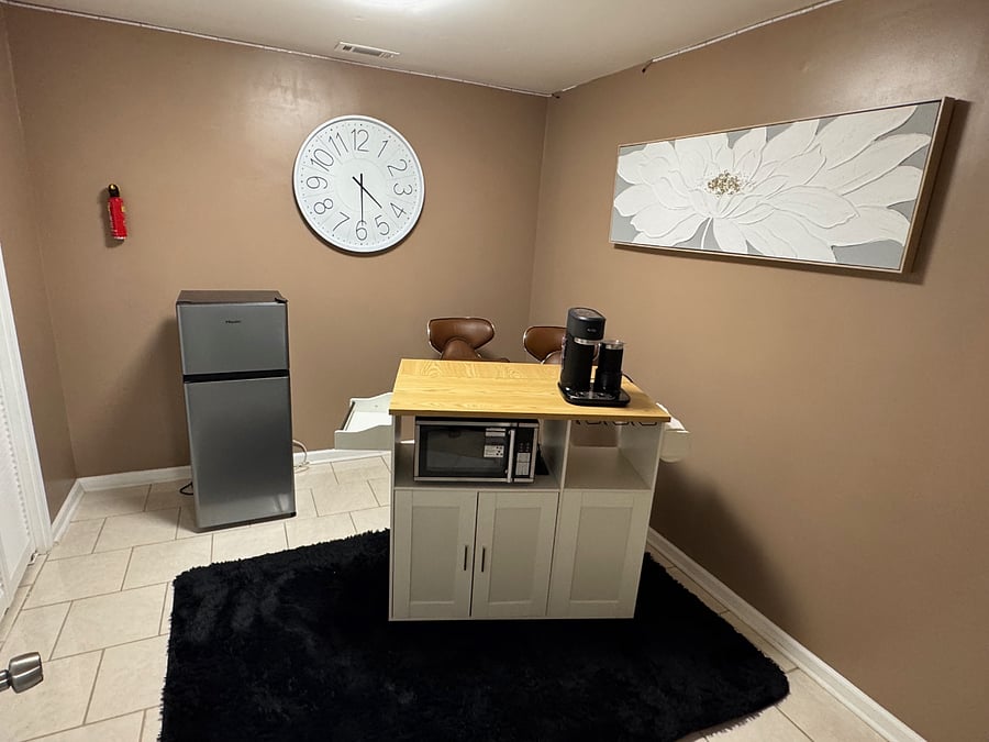 Small Starter Kitchenette