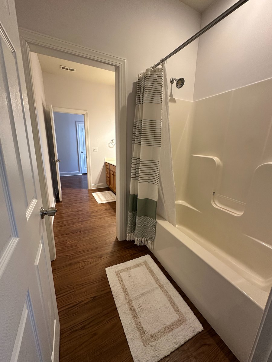 Furnished Finder property 884849_1 photo 6