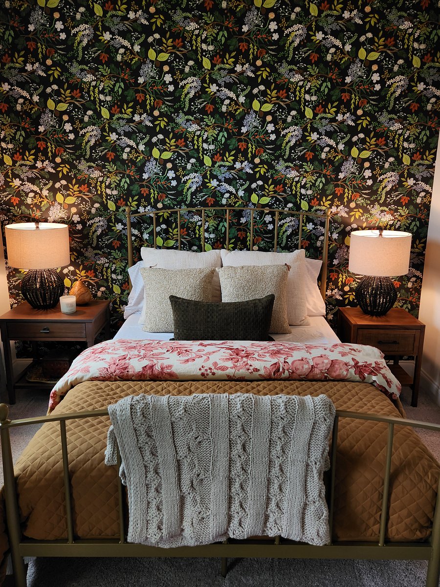 Tenant bedroom that is fully decorated