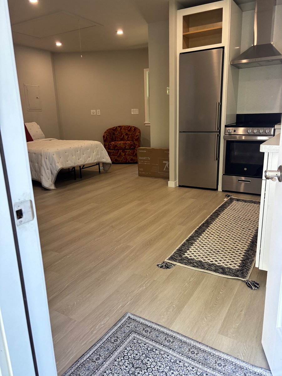 Furnished Finder property 884870_1 photo 8