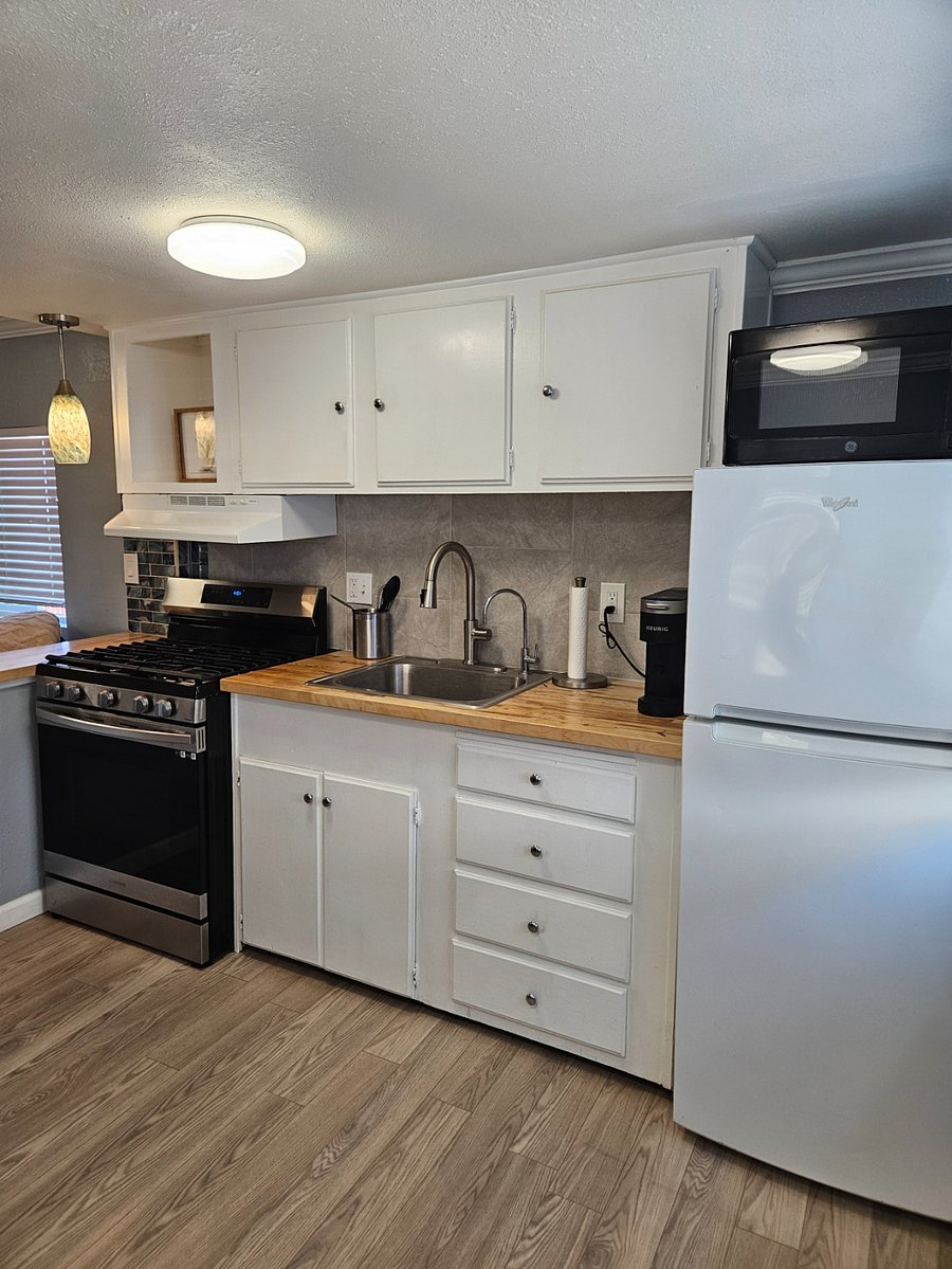 Furnished Finder property 884889_1 photo 4