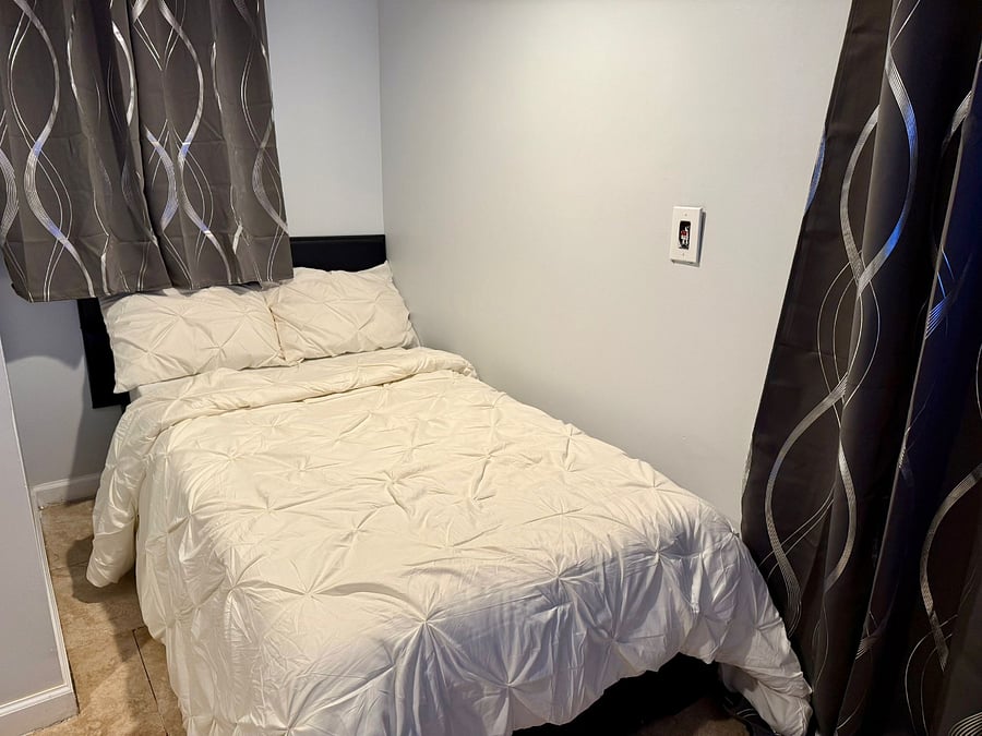 Furnished Finder property 884900_2 photo 7