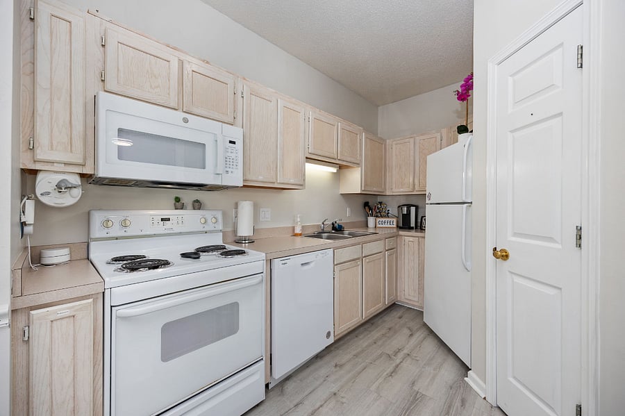 Furnished Finder property 884924_1 photo 9