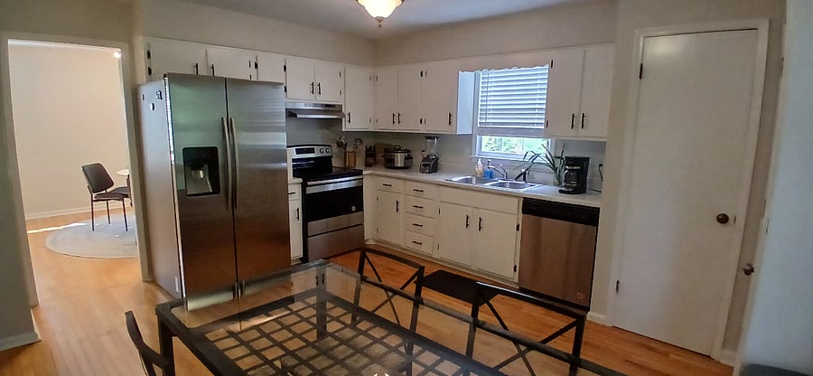 Furnished Finder property 884934_1 photo 8