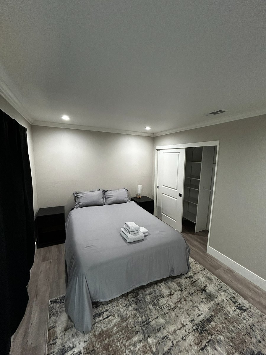 Furnished Finder property 884936_1 photo 15