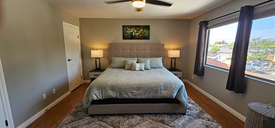 Bedroom 1 - King Bed