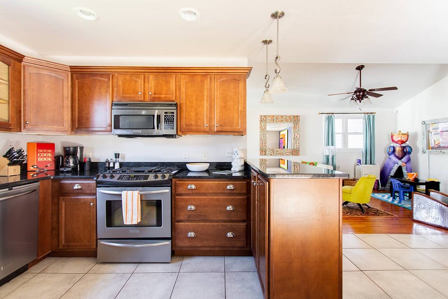 Full Kitchen