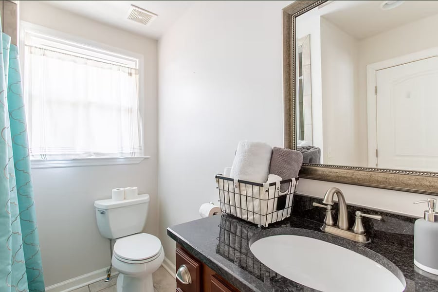 Full Bathroom 2 - Shower Only