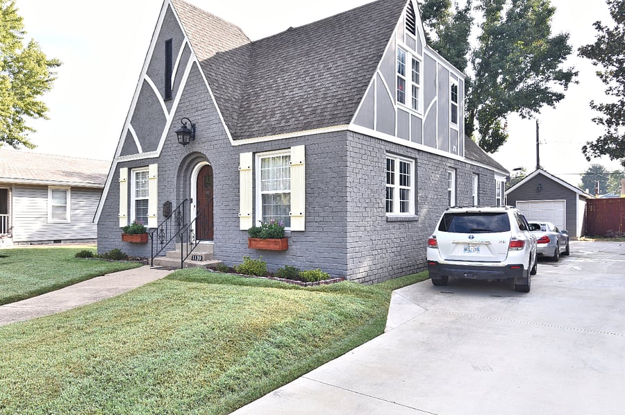 Driveway with Preferred Parking