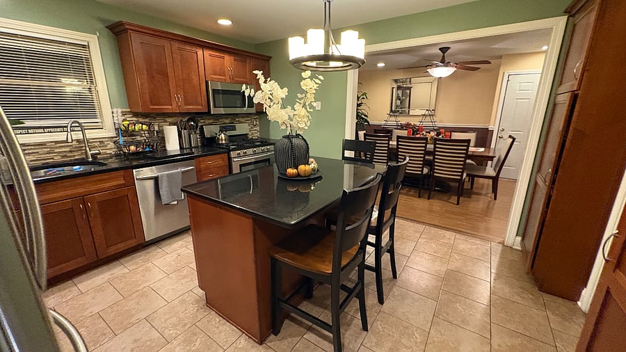 Furnished Finder property 885016_1 photo 5