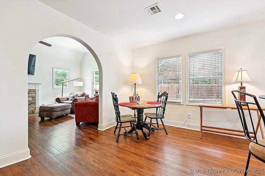 Furnished Finder property 885019_1 photo 4