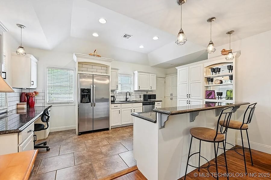 Furnished Finder property 885019_1 photo 7
