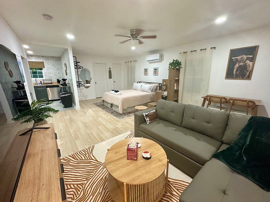 Furnished Finder property 885040_2 photo 17